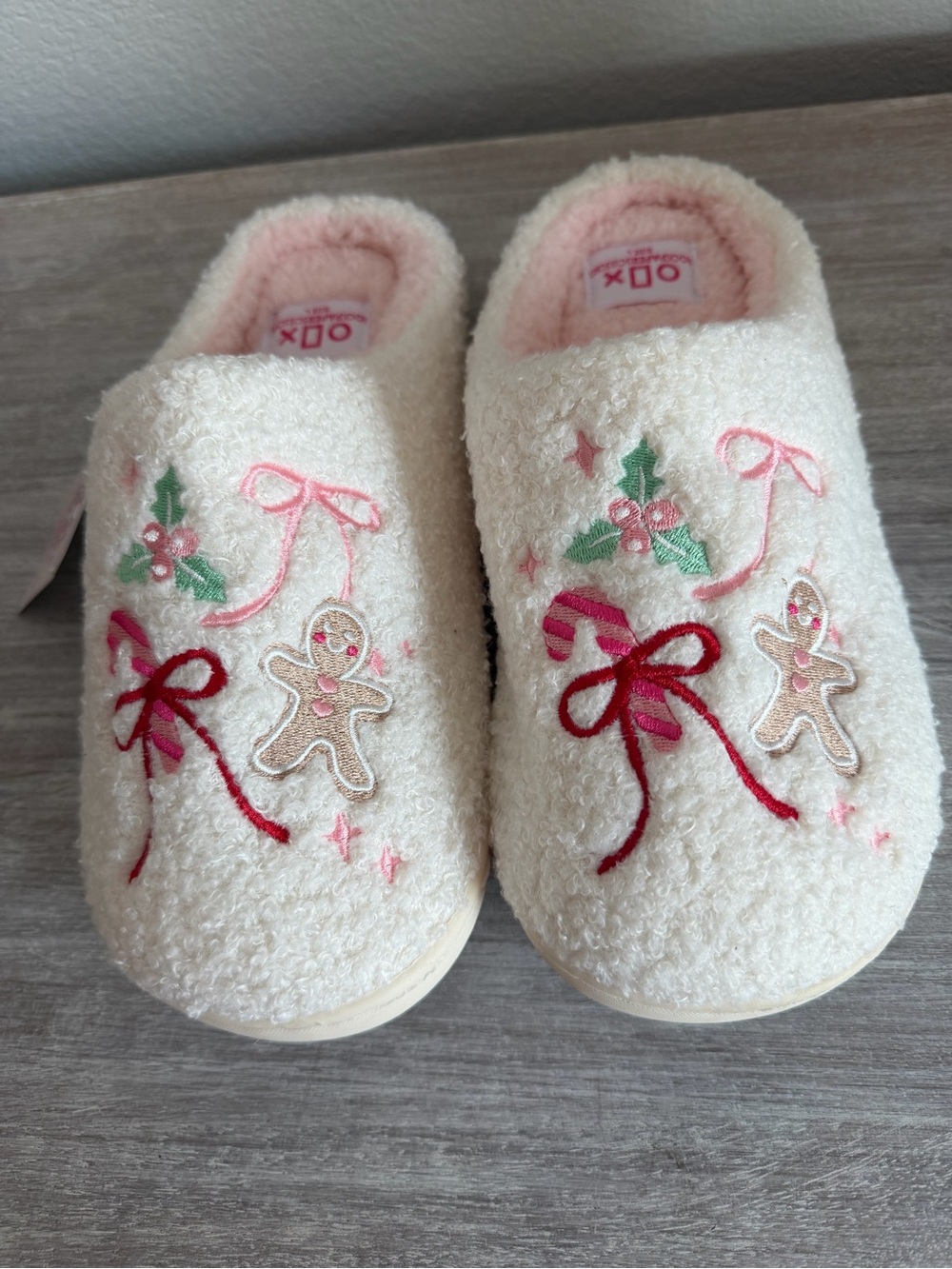 Christmas Holiday Cream Embroidered Gingerbread Holly Candy Cane Slippers L, S